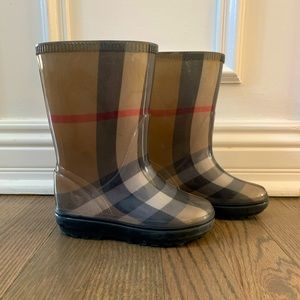 Burberry Toddler Girls Plaid Rain Boots, Sz 6/7